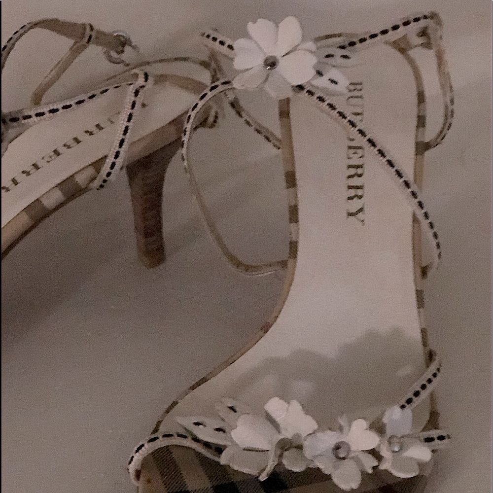 Women’s vintage Burberry leather embellished heels
